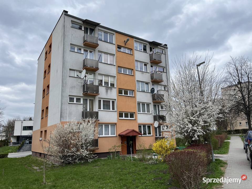Mieszkanie Armii Krajowej 3 pokoje 1 piętro Starachowice