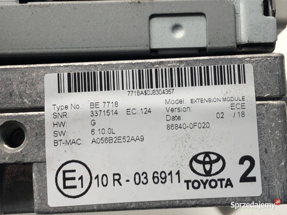 RADIO TOYOTA AURIS II 868400F020 1318 ODTWARZACZ osobowe