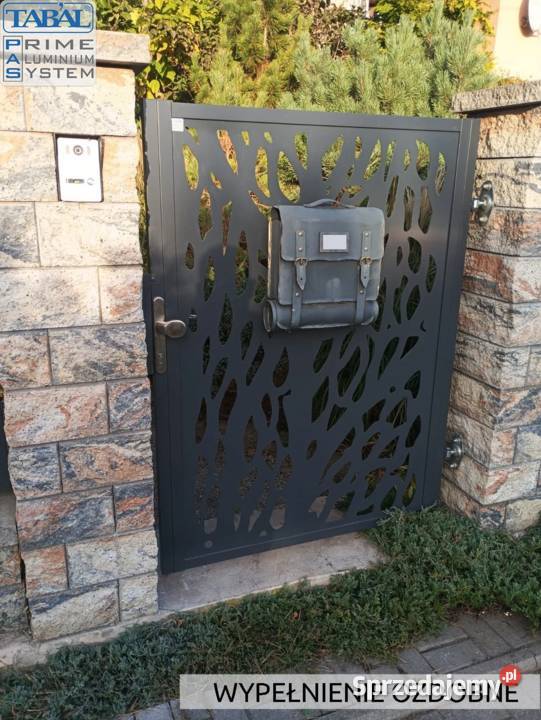 Nowoczesna furtka aluminiowa KOMPLETNA szybka