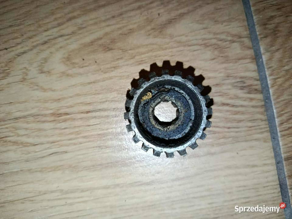 Tryb zębatka pośrednia skrzyni biegów WSK Hrubieszów