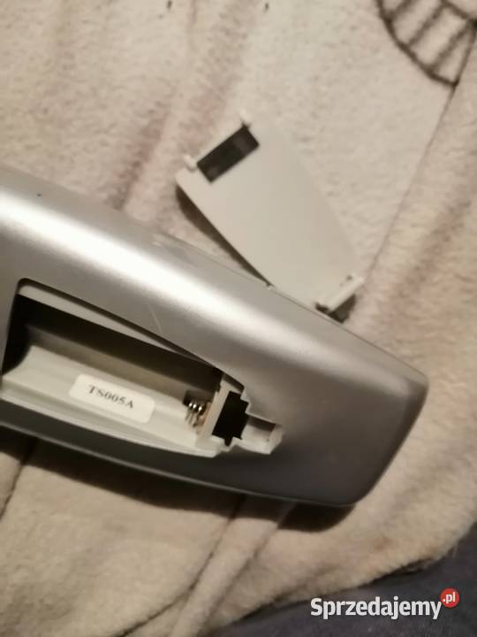 Pilot uniwersalny Thomson ROC850 8w1 z panelem Legnica