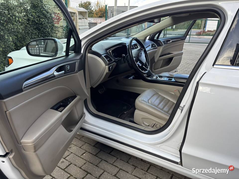 Ford Fusion Ecoboost 20 Titanium biały Gdynia