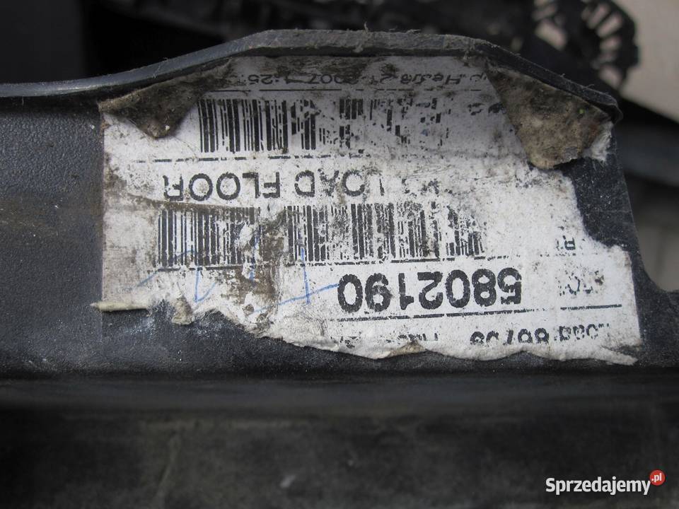 DODGE NITRO 08r wykładzina bagażnika 5KJ371DVAM