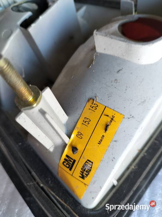 LAMPA TYŁ LEWA KOMBI OPEL VECTRA B Kamień-Kolonia sprzedam