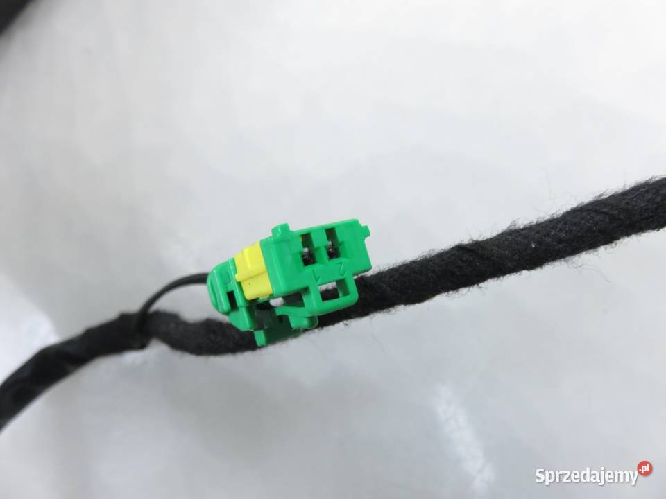 LUSTERKO LEWE PEUGEOT 807 9 PIN