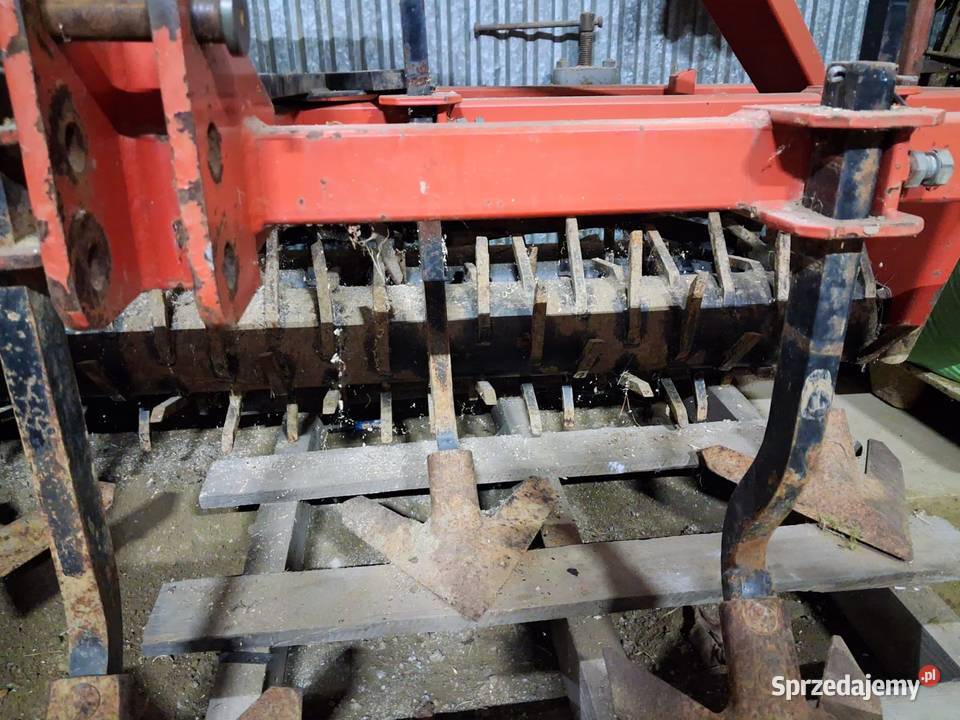 Agregat uprawowy Agregaty Maszyny uprawowe Wiercany