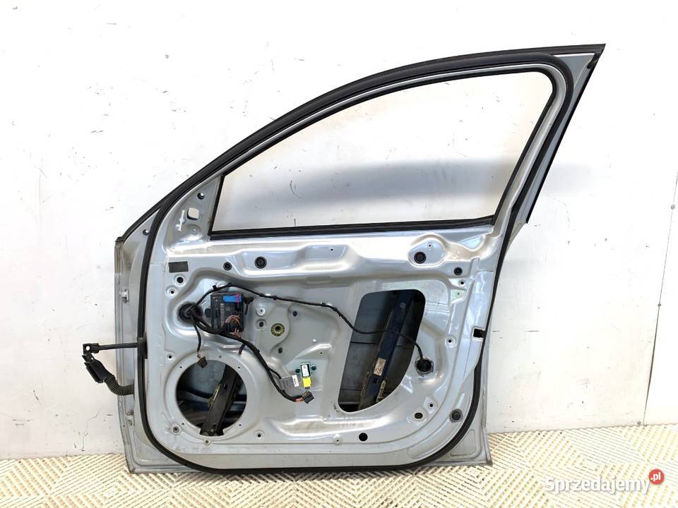 DRZWI PRAWY PRZÓD AUDI A4 B8 SedanLimuzyna 0715