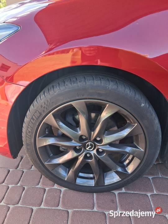 Mazda 3 Samochody osobowe Ciasna