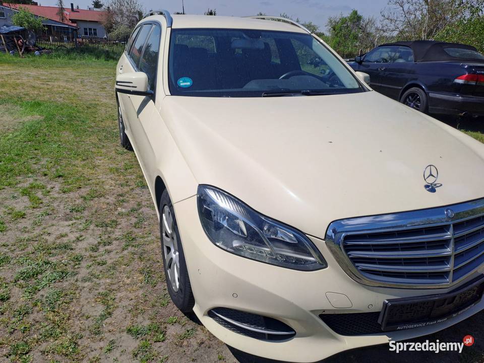 Mercedes E220 Bluetec T Model 9Gtronic tuner TV sprzedam