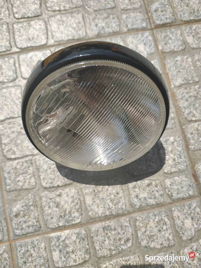 Reflektor przedni