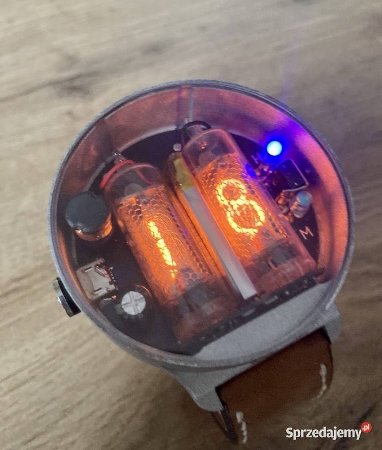Zegarek kabel magnetyczny do ładowaniaLampy sprzedam
