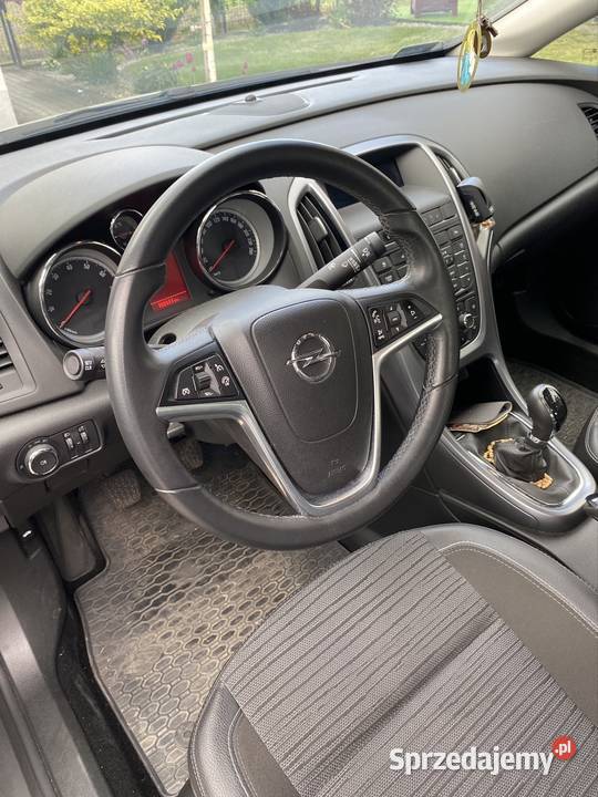 Opel Astra 2017 benzyna gaz jeden właściciel zielony Kłodawa