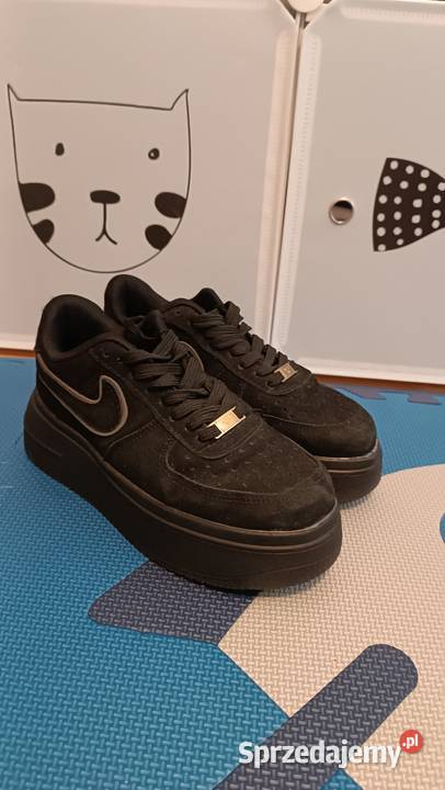 Stylowe czarne sneakersy z miękkiego zamszu 3925 sprzedam