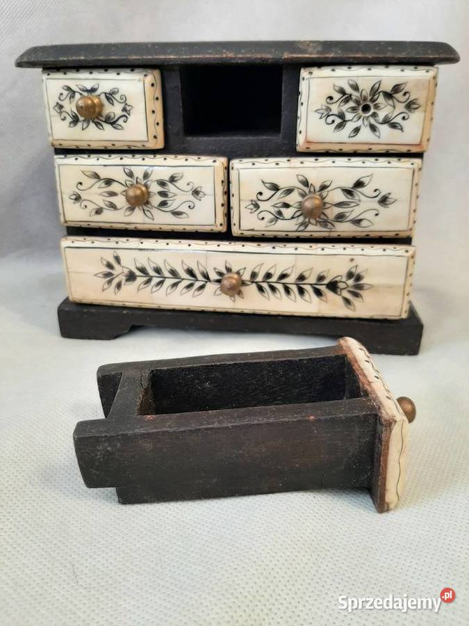 Stara śliczna ręcznie robiona szkatułka antyk Inowrocław