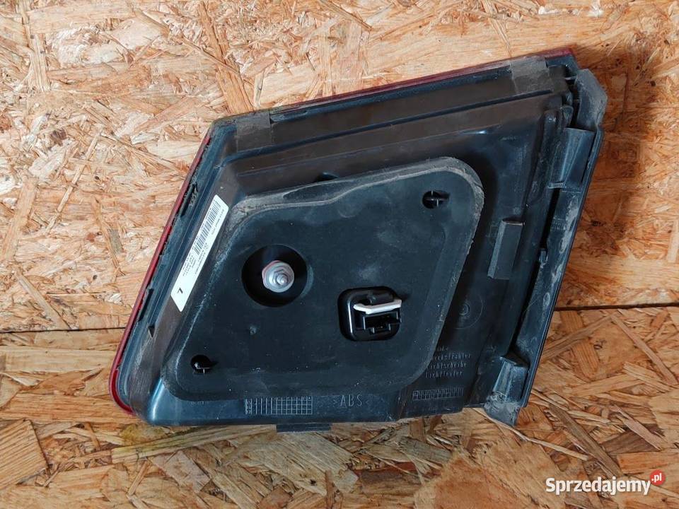 Lampa Klapy Bagażnika Lewa Mercedes W212 Lift Pleszew