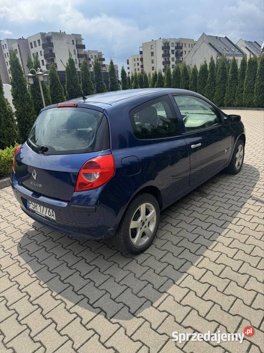 Sprzedam Renault Clio stan nieuszkodzony sprzedam