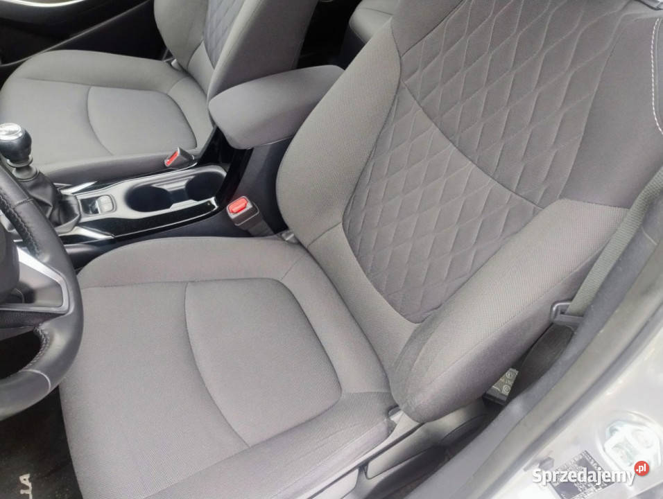Toyota Corolla 15 125Salon PolskaSerwis ASOVat autoalarm Toyota Harklowa sprzedam