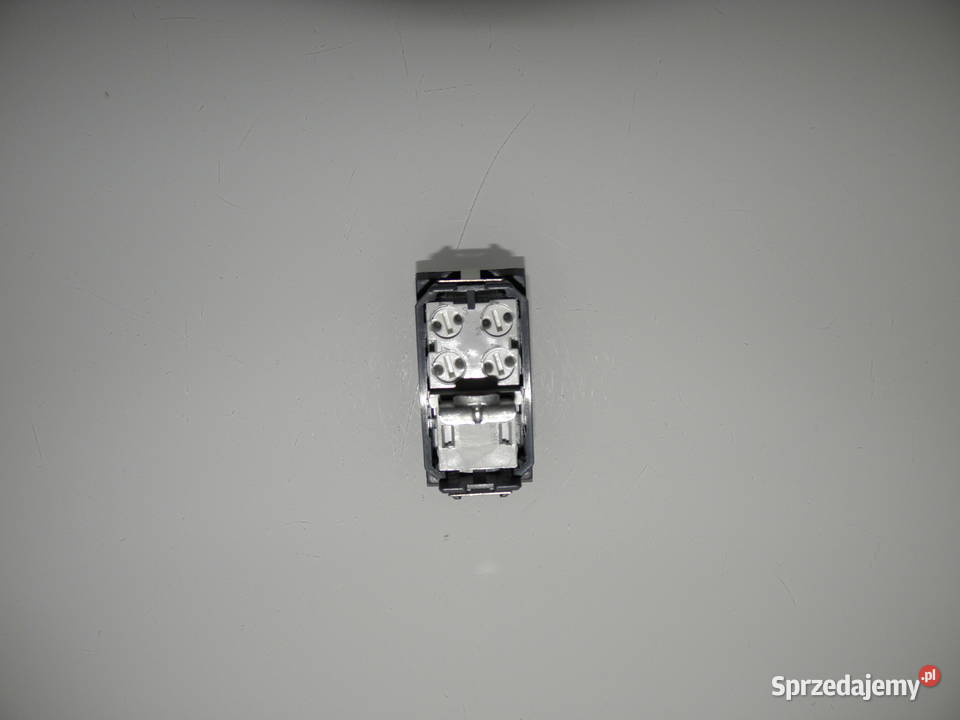 Bticino Axolute HS425811N gniazdo RJ11 ANTRACYT Warszawa