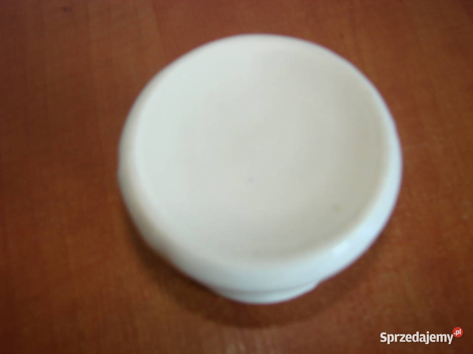 mały fajansowy pojemnik sprzedam