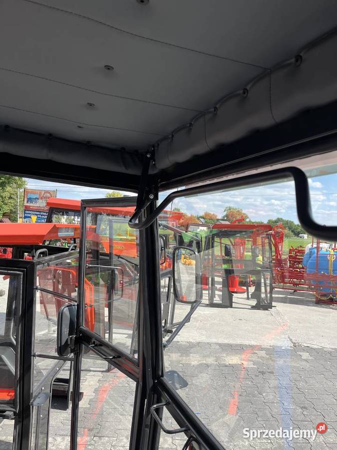 Kabina ciągnikowa MASSEy ferguson Ursus C330 Kabina i karoseria