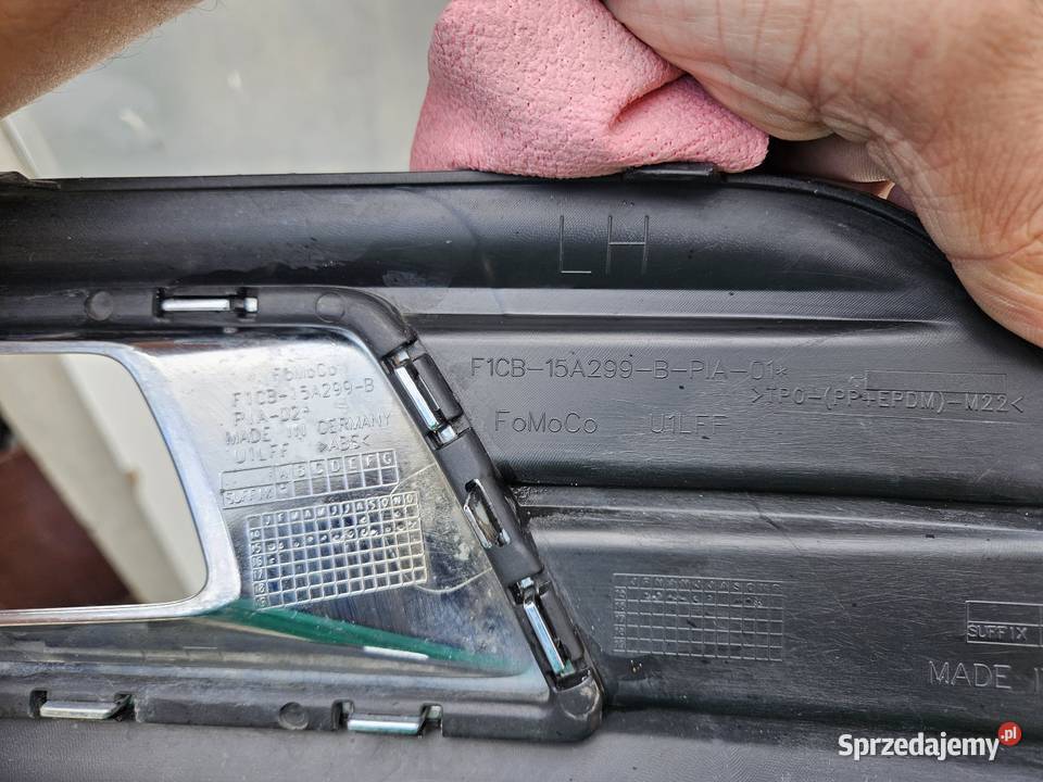 FORD C MK2 LIFT KRATKA LEWA ZDERZAKA PRZÓD osobowe Atrapy Międzychód