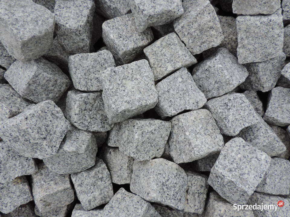 Kostka Czerwona VANGA 811 Granit czerwony czarny Oświęcim