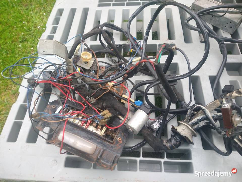 Wiązka ElektycznaInstalacja WnętrzaSkrzynka sprzedam