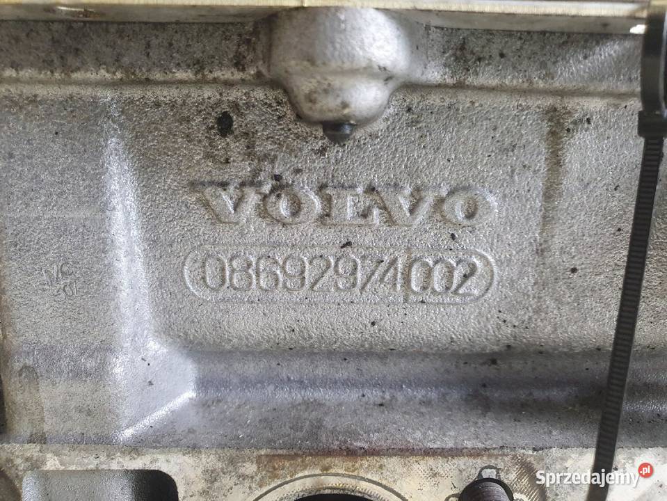 Volvo S60 24 D5 GŁOWICA CYLINDRÓW 08692974002 Głowice cylindrów Janów