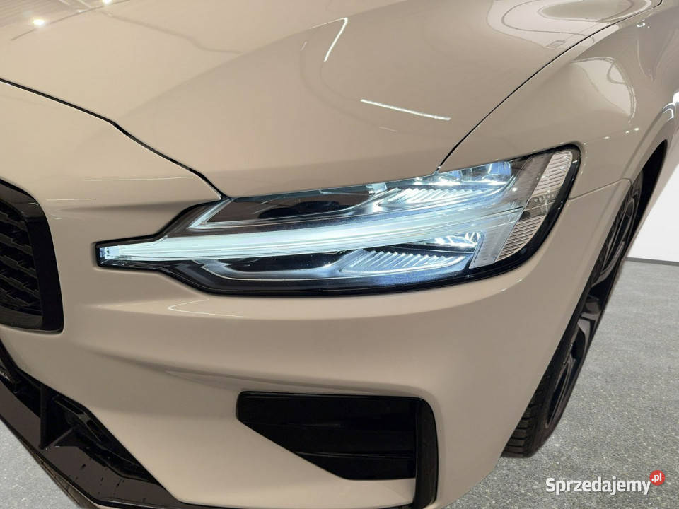 Volvo V60 VAT 23 RDesign 20 B4 197 automat 2021 Myślenice