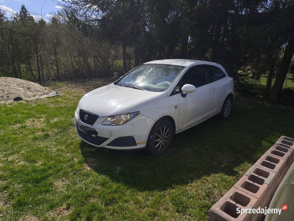 Seat Ibiza IV 2011 uszkodzony Mrągowo