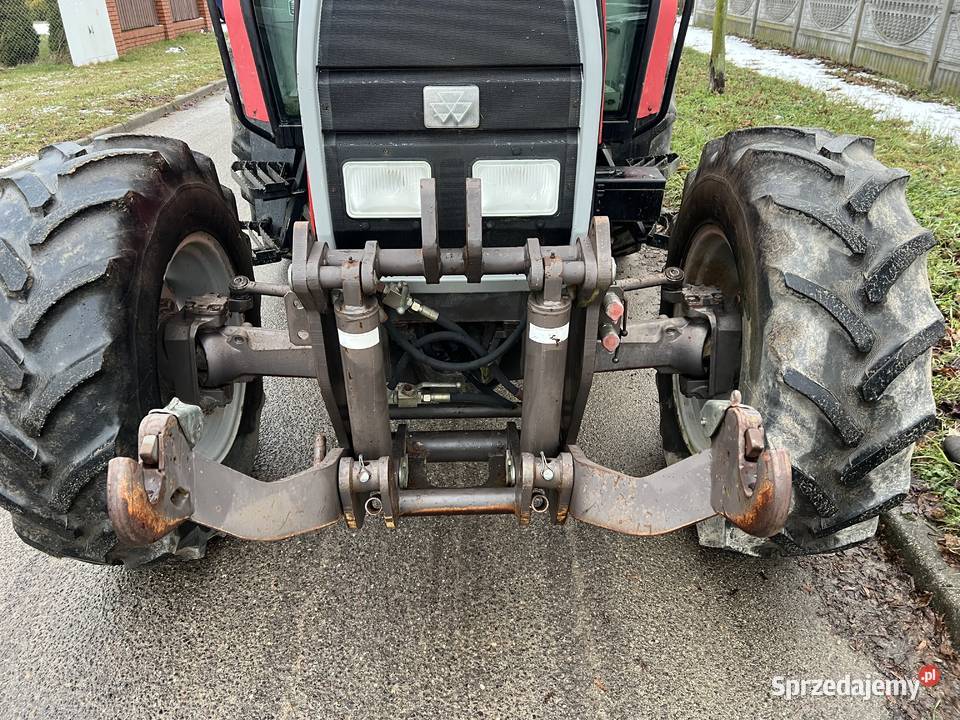 Ciagnik Massey Ferguson 6110