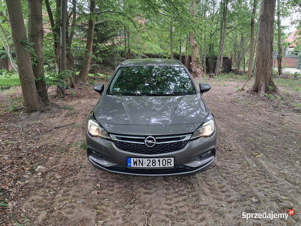 Opel AStra Sports Tourer 2019 benzyna 170000km mazowieckie Warszawa
