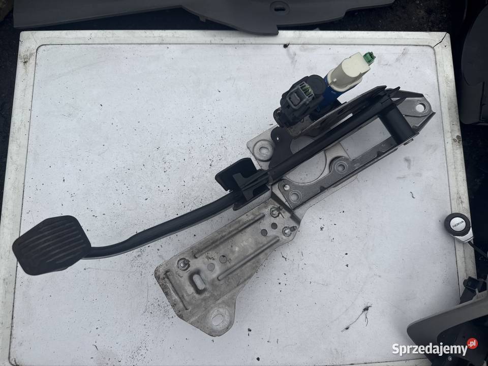 Pedał sprzęgła Ford Focus Mk2 4M517B633XG sprzedam