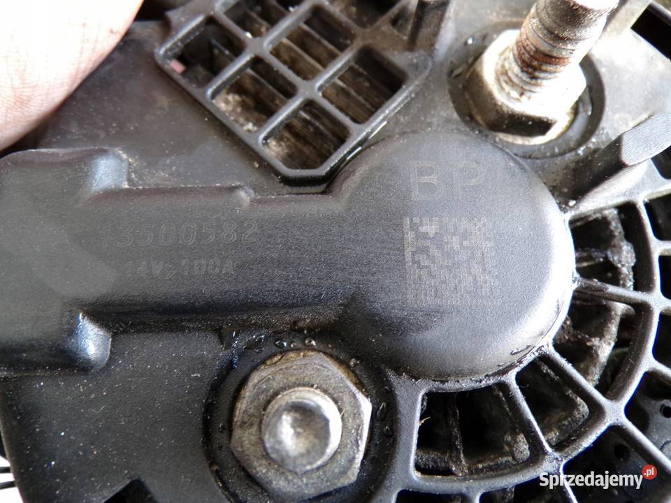 Opel Astra IV J MERIVA B 14 16V ALTERNATOR