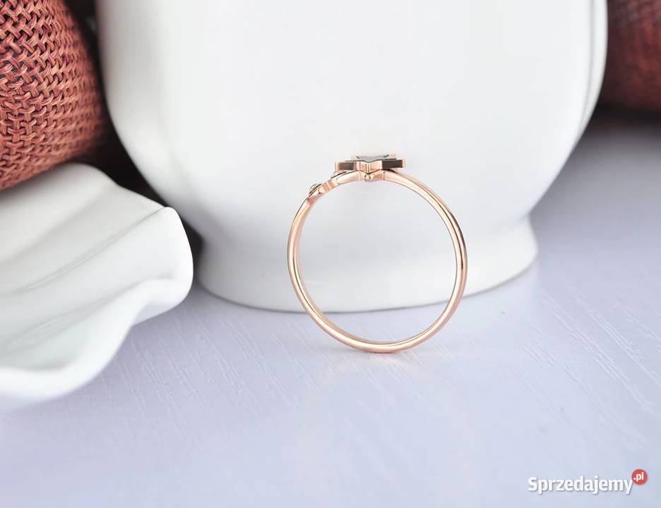 Nowy pierścionek stal szlachetna złoty kolor Szczecin