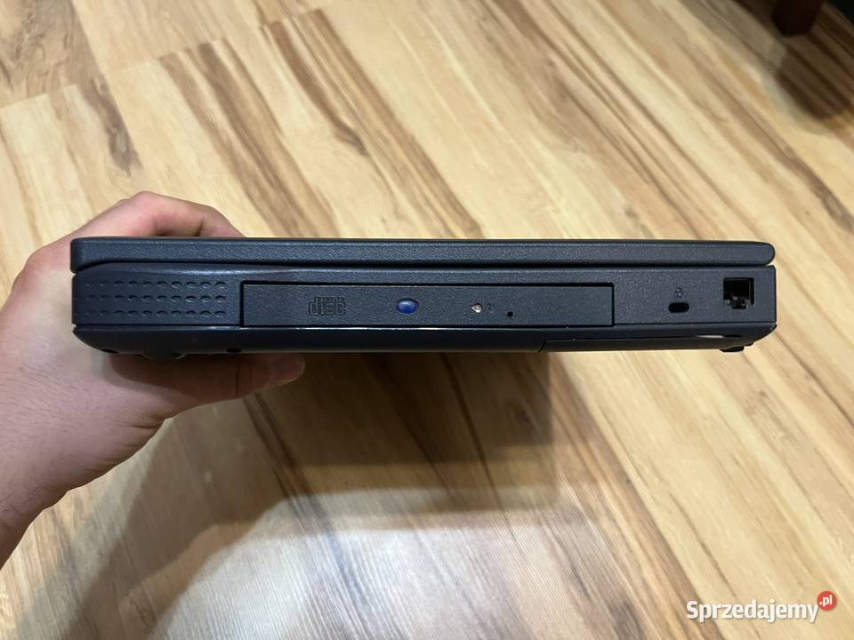 Zabytkowy laptop HP OmniBook XE2 HP/Compaq