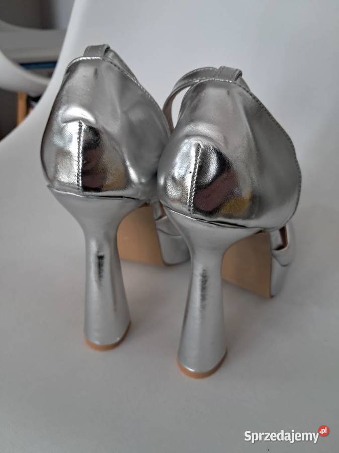 nowe srebrne buty na obcasie rozmiar 38 brak inna