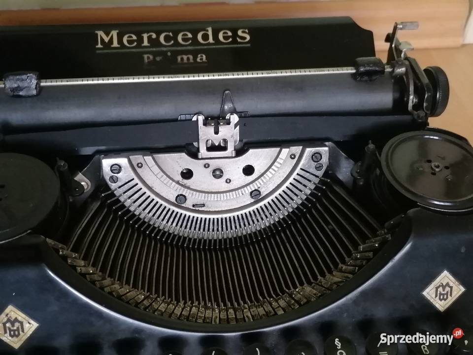 Stara maszyna do pisania z lat 40 tych Kraków