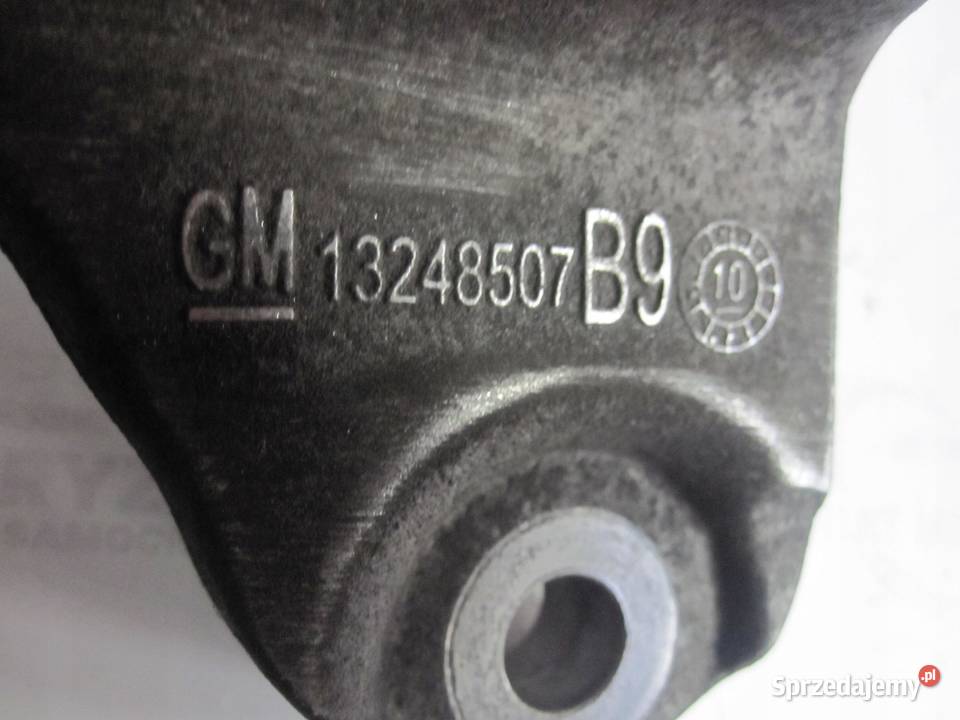 CHEVROLET ORLANDO 18 16V 140 11R 13248573 ŁAPA