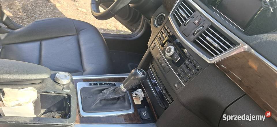 Samochód osobowy mercedes w 212 Klimatyzacja Stare Czarnowo