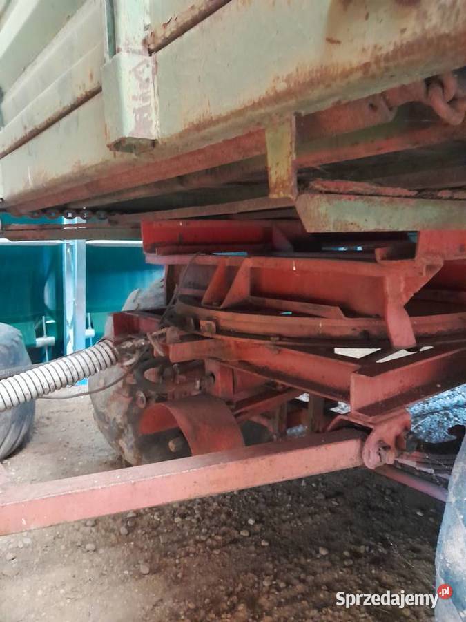 Rozrzutnik 8 tonowy krone przyczepa do kukurydzy