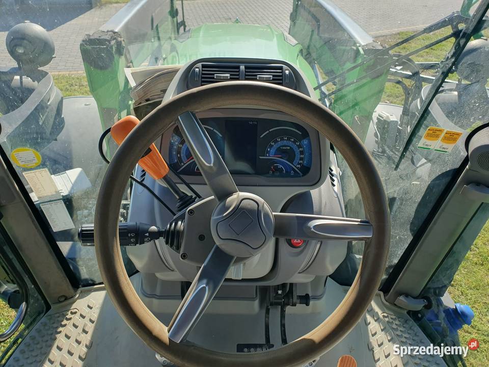 Ciągnik DeutzFahr 6165 z ładowaczem Quicke Q78 Łomża
