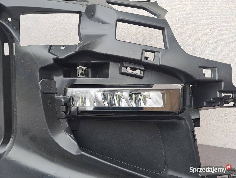 8070938 ślizg mocowanie zderzaka prawy przód BMW Mielęcin