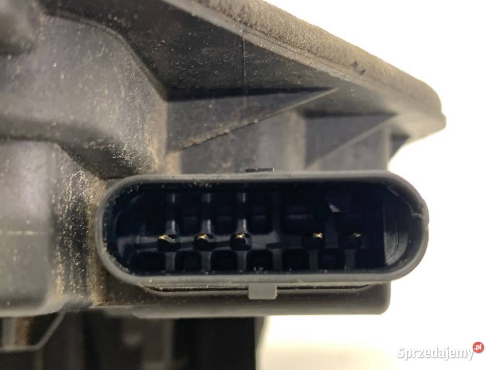 ZAMEK DRZWI LEWY TYŁ BMW F44 SportowyCoupe