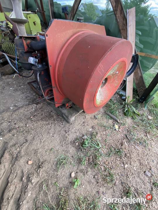 Sprzedam silnik Perkins 4 cylindrowy Chraboły