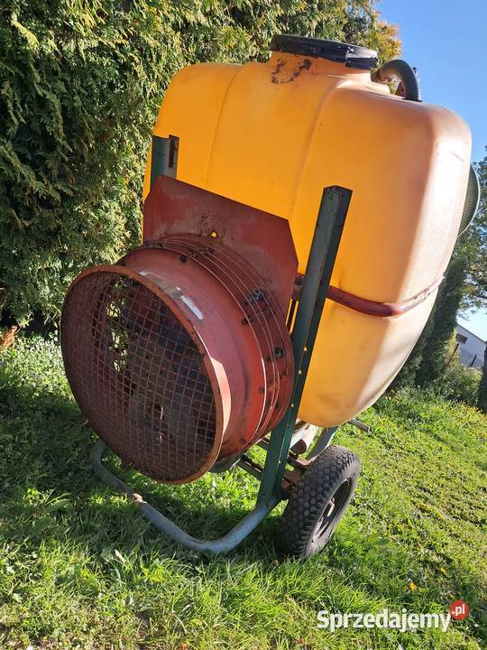 Opryskiwacz sadowniczy nieuszkodzony