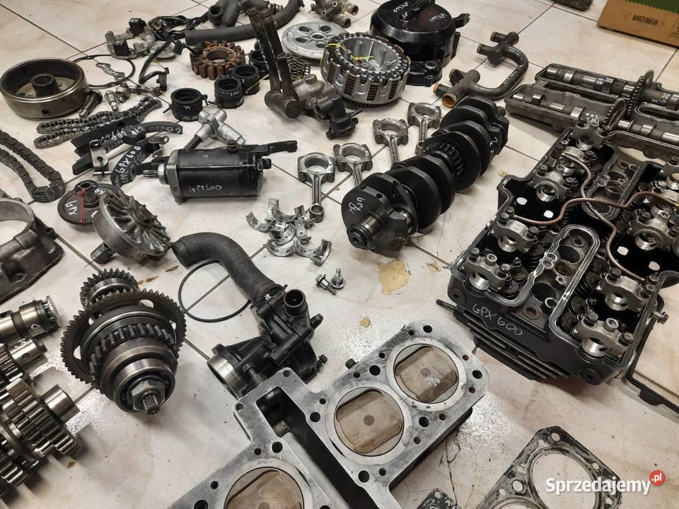 Kawasaki GPX 600 silnik części cylinder głowica Jelenia Góra sprzedam