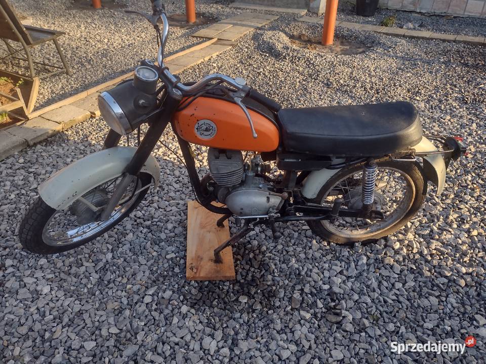 Sprzedam wsk 125 125cm3 Żółkiewka-Osada sprzedam