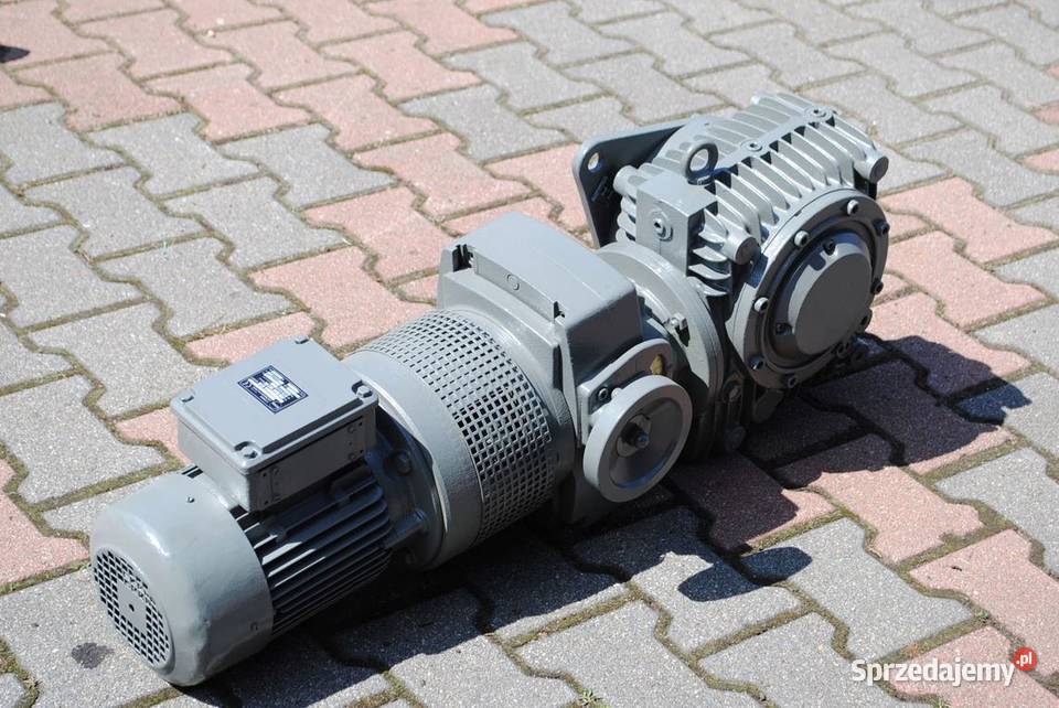 Motoreduktor kątowy 22kw z regulacją 731obrmin Pozostałe