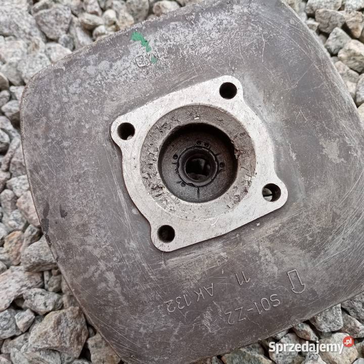 Głowica silnika WSK 125 PRL Cylindry, głowice, pierścienie Oława